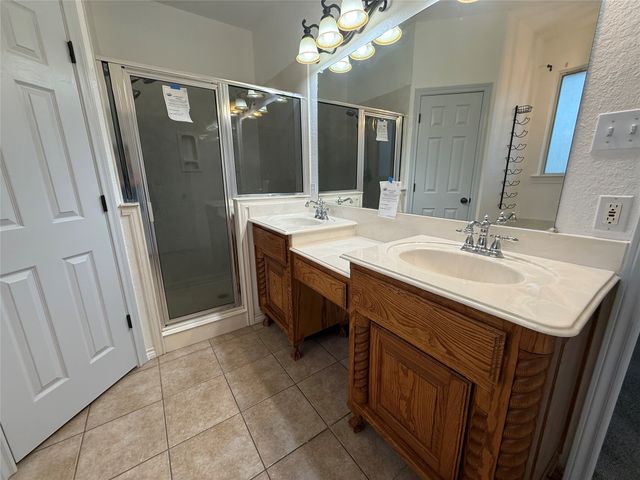 543 Islet Drive, Runaway Bay, TX 76426
