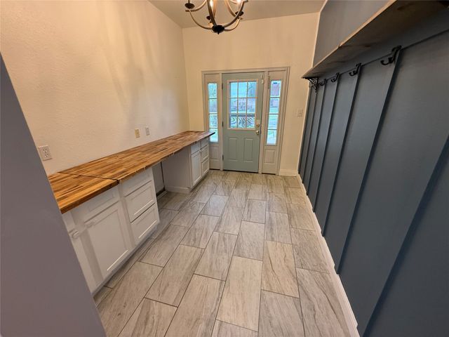 543 Islet Drive, Runaway Bay, TX 76426
