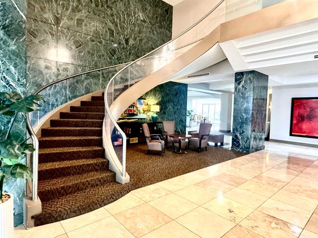 655 S Riverside Dr Apt 1208, Memphis, TN 38103