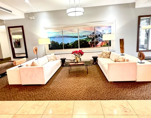 655 S Riverside Dr Apt 1208, Memphis, TN 38103