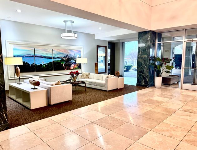 655 S Riverside Dr Apt 1208, Memphis, TN 38103