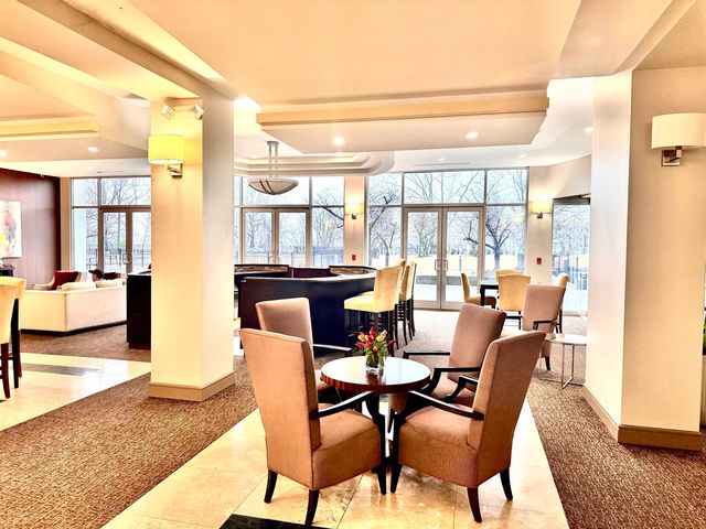 655 S Riverside Dr Apt 1208, Memphis, TN 38103