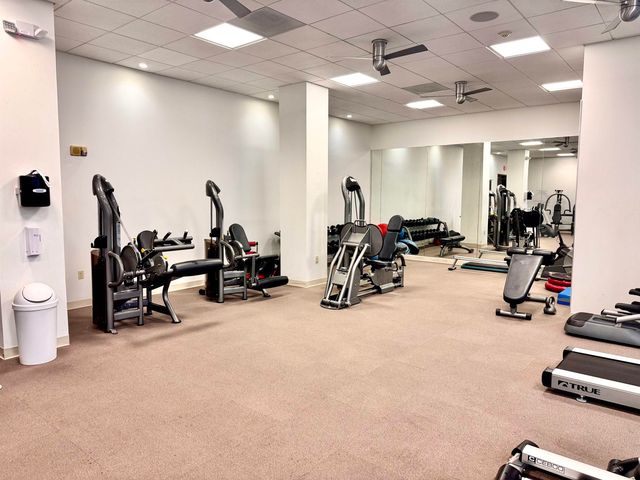 655 S Riverside Dr Apt 1208, Memphis, TN 38103