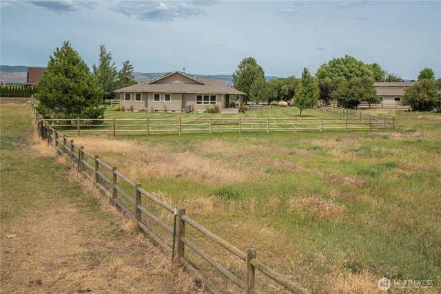 360 Double Creek Lane, Ellensburg, WA 98926
