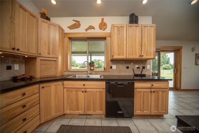 360 Double Creek Lane, Ellensburg, WA 98926