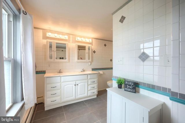 108 FAIR AVE, Hanover, PA 17331