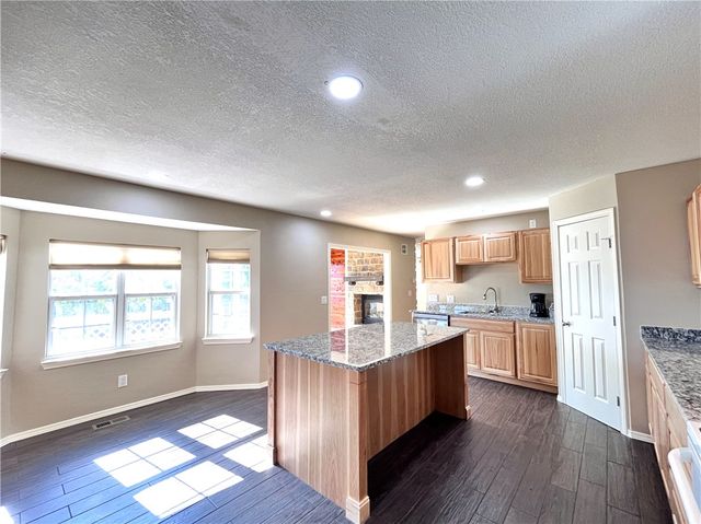 40 Portsmouth Drive, Bella Vista, AR 72714
