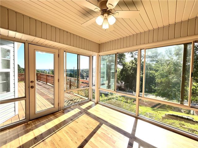 40 Portsmouth Drive, Bella Vista, AR 72714