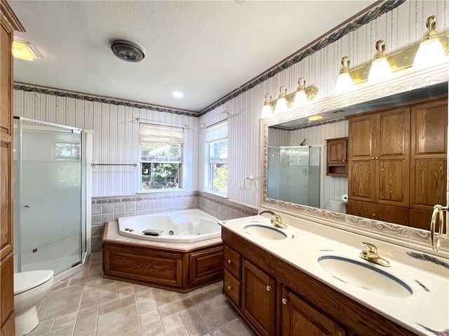 40 Portsmouth Drive, Bella Vista, AR 72714