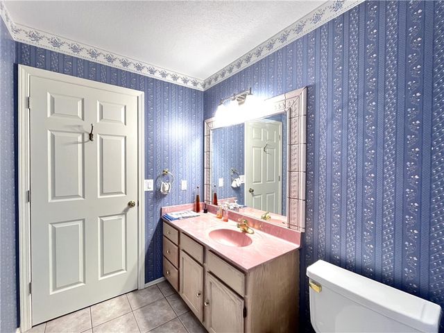 40 Portsmouth Drive, Bella Vista, AR 72714