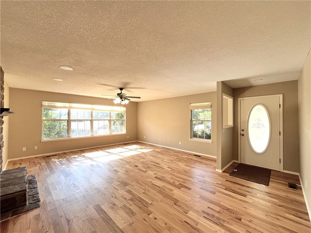 40 Portsmouth Drive, Bella Vista, AR 72714