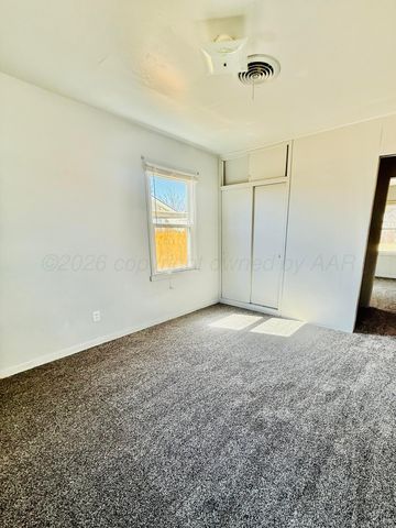 206 CHERRY Avenue, Dumas, TX 79029