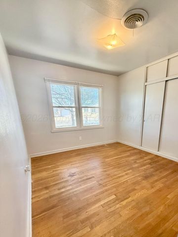 206 CHERRY Avenue, Dumas, TX 79029