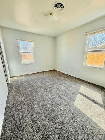 206 CHERRY Avenue, Dumas, TX 79029