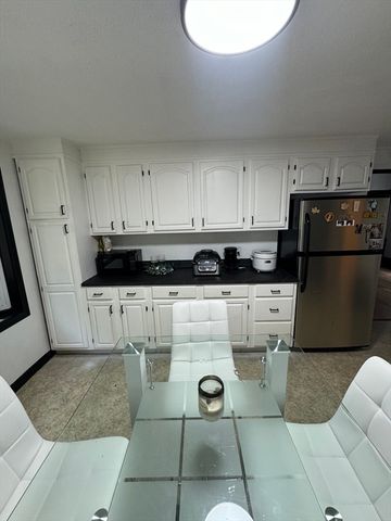 146 Hampshire Rd, Methuen, MA 01844