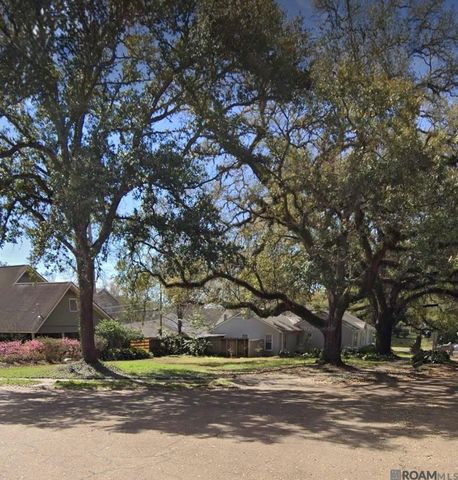 122 Lsu Ave, Baton Rouge, LA 70808