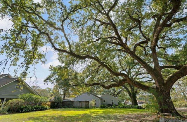 122 Lsu Ave, Baton Rouge, LA 70808