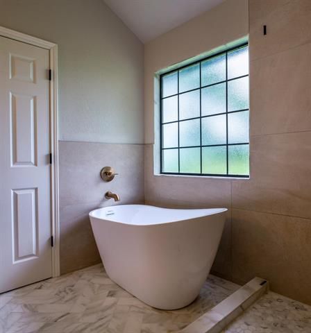 416 Spyglass ST, Meadowlakes, TX 78654