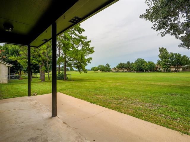 416 Spyglass ST, Meadowlakes, TX 78654