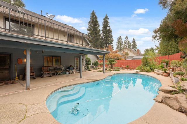 7442 N Tahan Avenue, Fresno, CA 93711