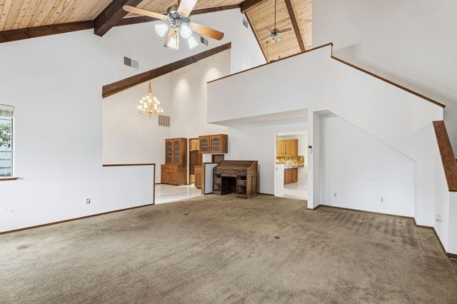 7442 N Tahan Avenue, Fresno, CA 93711