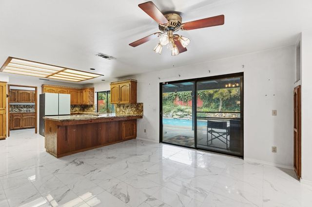 7442 N Tahan Avenue, Fresno, CA 93711