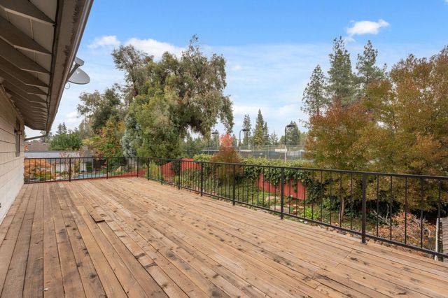 7442 N Tahan Avenue, Fresno, CA 93711