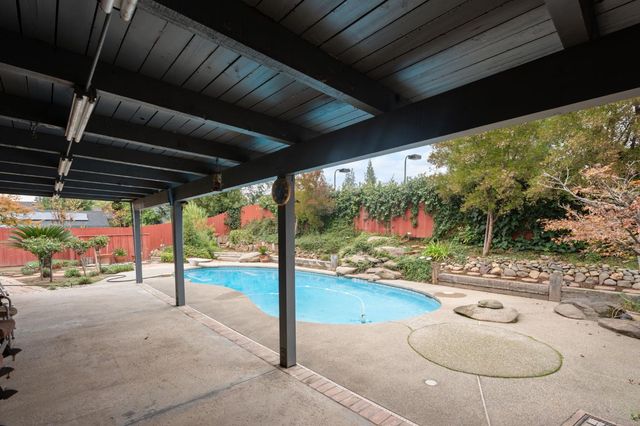 7442 N Tahan Avenue, Fresno, CA 93711