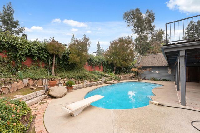 7442 N Tahan Avenue, Fresno, CA 93711