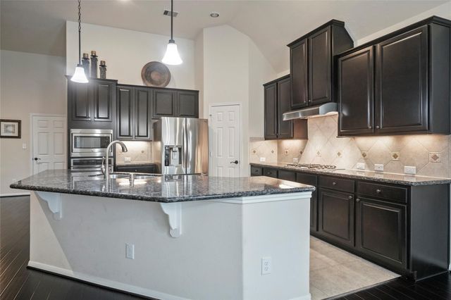 8132 Tranquil Lake Way, Conroe, TX 77385