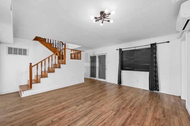 7506 Nightingale Circle, Texas City, TX 77591