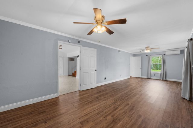 7506 Nightingale Circle, Texas City, TX 77591