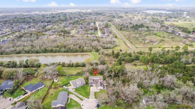 7506 Nightingale Circle, Texas City, TX 77591