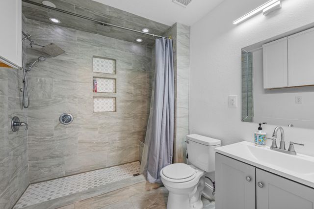 7506 Nightingale Circle, Texas City, TX 77591