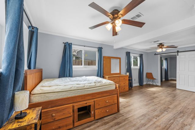 7506 Nightingale Circle, Texas City, TX 77591