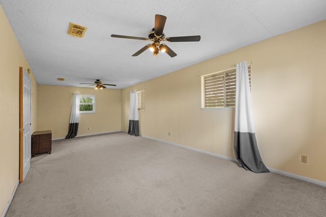 7506 Nightingale Circle, Texas City, TX 77591