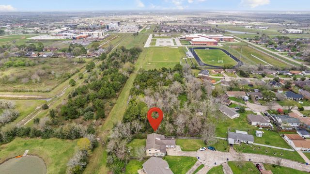 7506 Nightingale Circle, Texas City, TX 77591