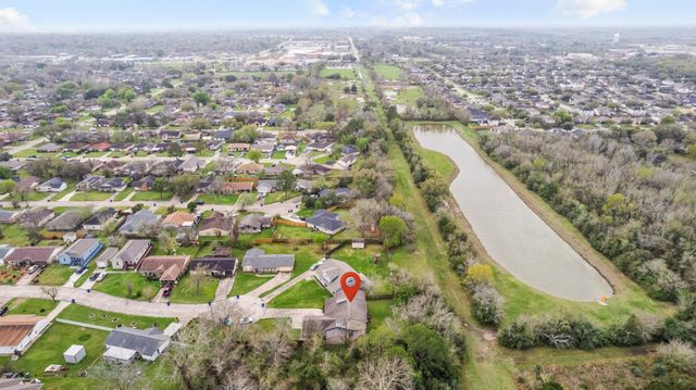 7506 Nightingale Circle, Texas City, TX 77591