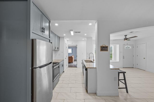 7506 Nightingale Circle, Texas City, TX 77591