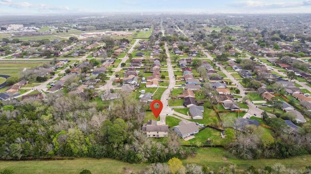 7506 Nightingale Circle, Texas City, TX 77591