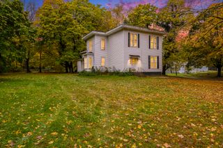 9585 Douglas Avenue, Cooper Twp, MI 49080