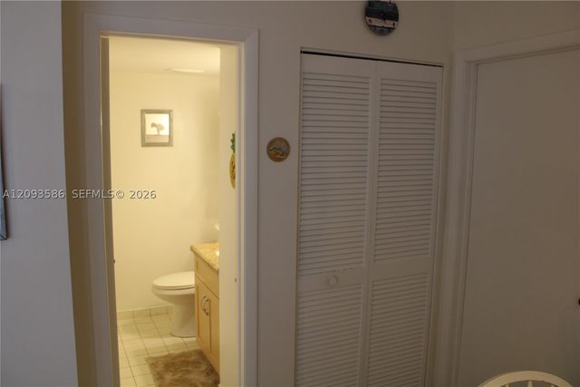 2457 Collins Ave 1502, Miami Beach, FL 33140