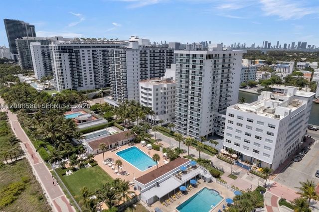 2457 Collins Ave 1502, Miami Beach, FL 33140