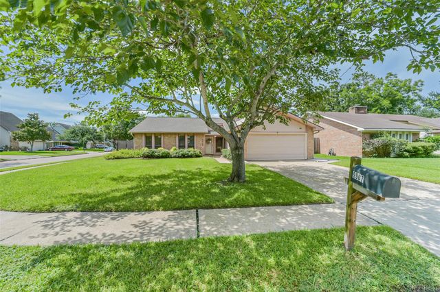 9907 Sageorchard Lane, Houston, TX 77089