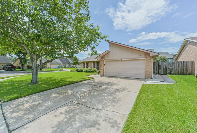 9907 Sageorchard Lane, Houston, TX 77089