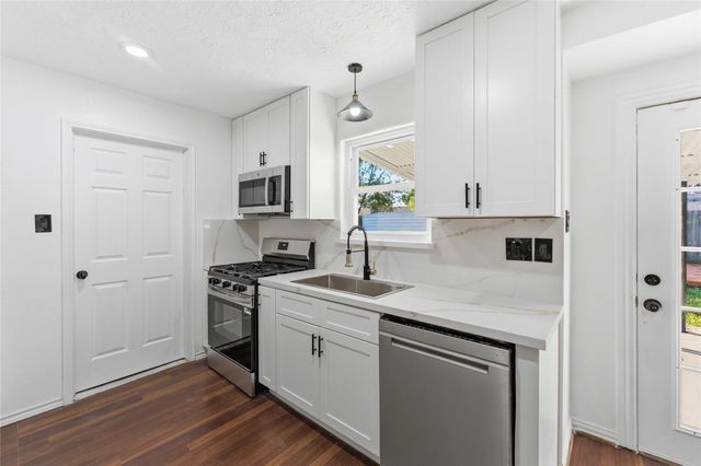 13414 Linden Street, Sugar Land, TX 77498