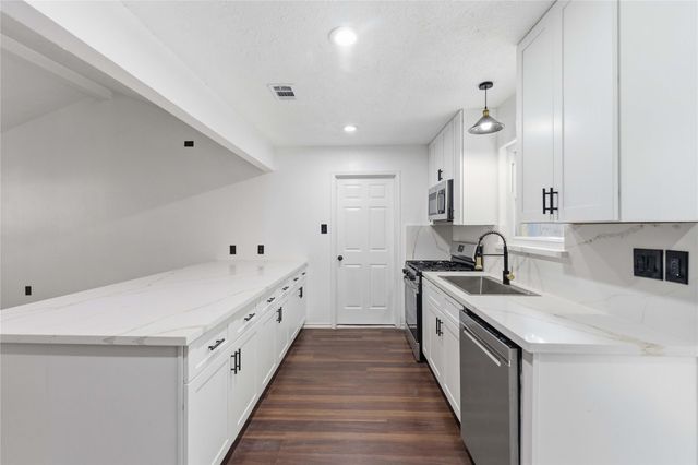 13414 Linden Street, Sugar Land, TX 77498
