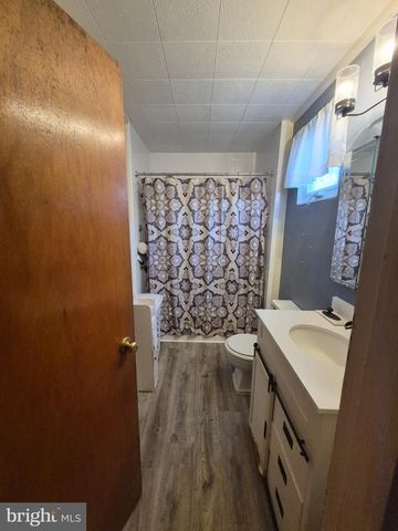 2550 GLADWYN AVE, Pennsauken, NJ 08109