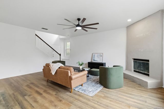 4930 SPYGLASS VW, San Antonio, TX 78247