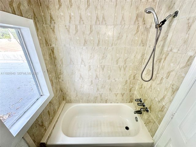 1278 NW 44th Street 2, Miami, FL 33142